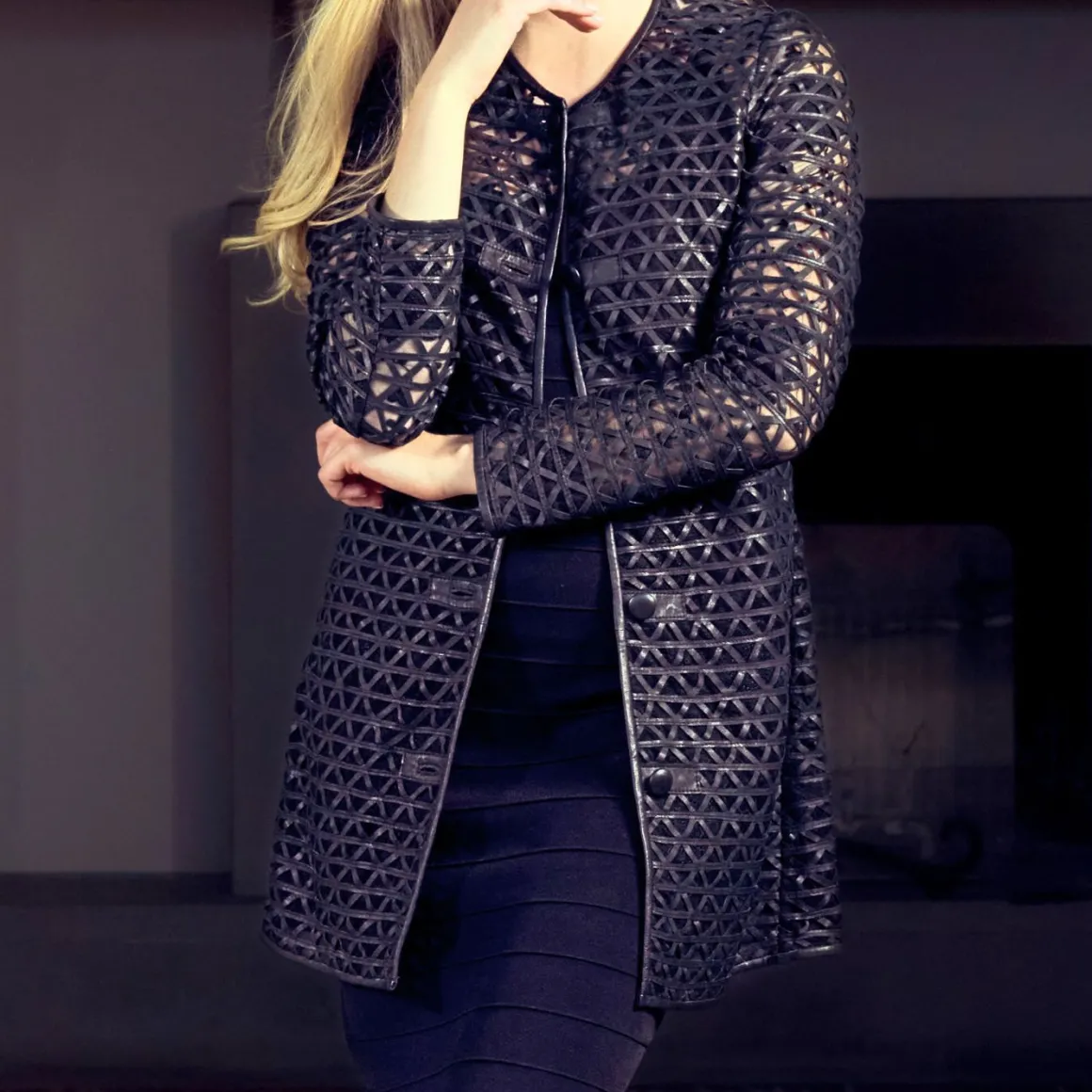 Giacca In Pelle Intrecciata Da Donna Colore Nero Fatta A Mano