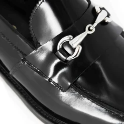 Mocassino Con Morsetto Da Uomo In Pelle Lucida Colore Nero
