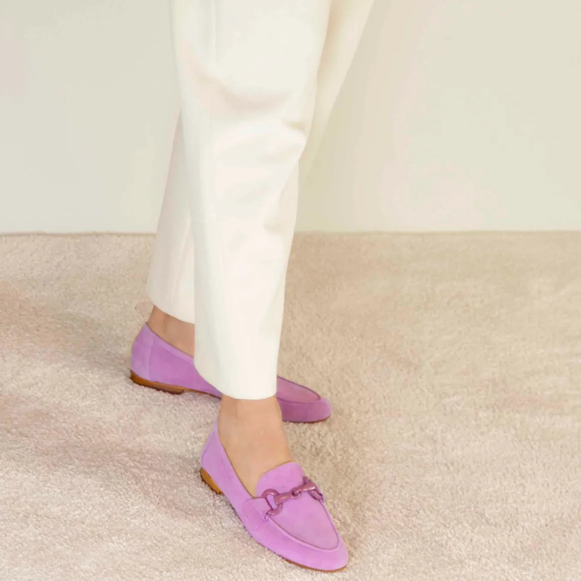 Mocassino Da Donna In Pelle Scamosciata Con Morsetto Colore Viola