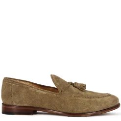 Mocassino In Pelle Scamosciata Fatto A Mano Con Nappine Colore Beige